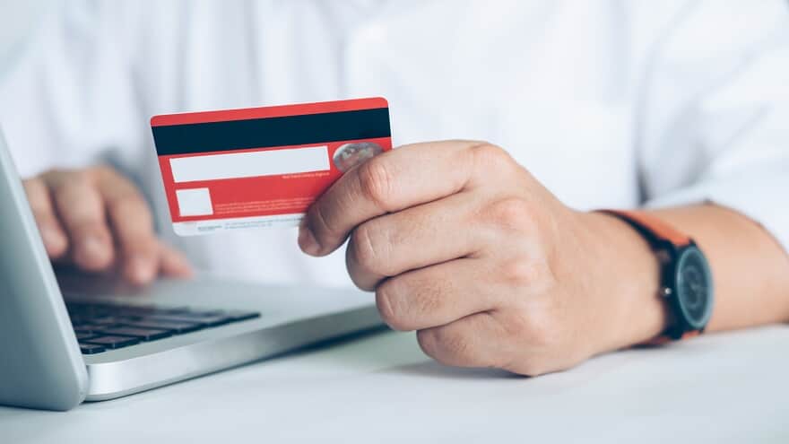 A proteção dos consumidores contra fraudes bancárias e digitais