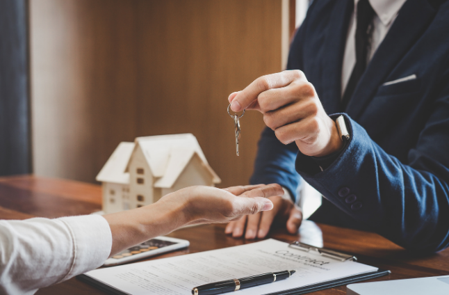 Qual o prazo para o inquilino exercer o direito de preferência na compra de imóvel alugado?